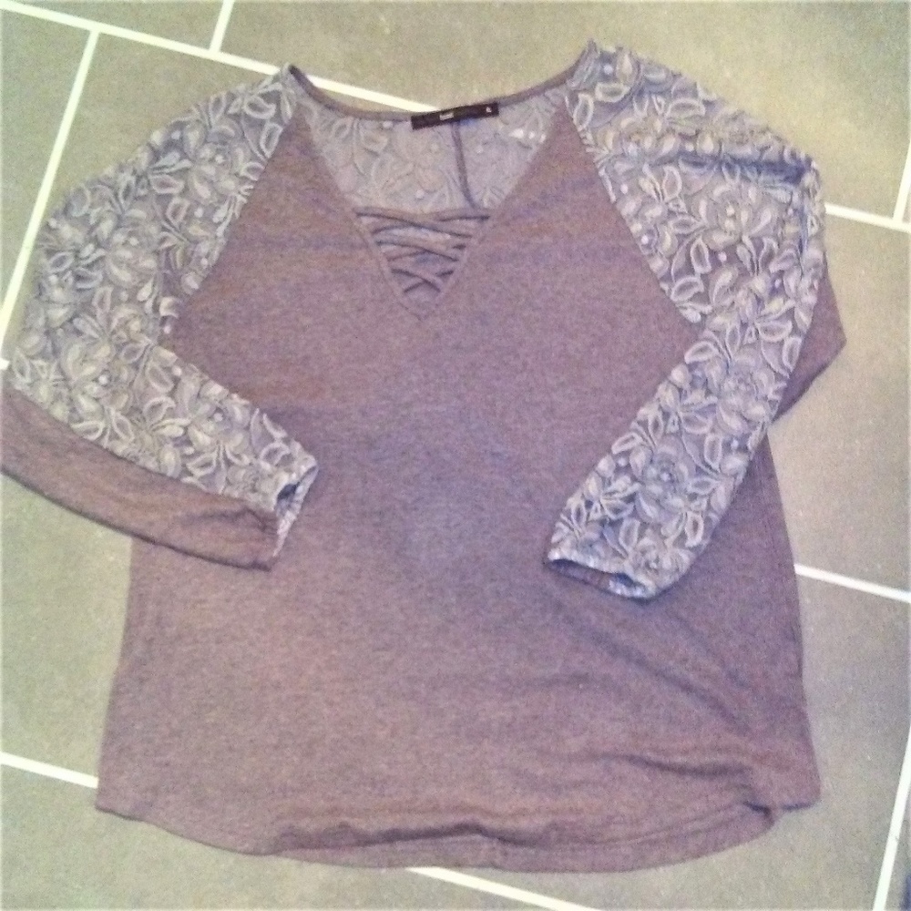 Hazel‎ Long Sleeve Lace Sleeves and Back Yoke